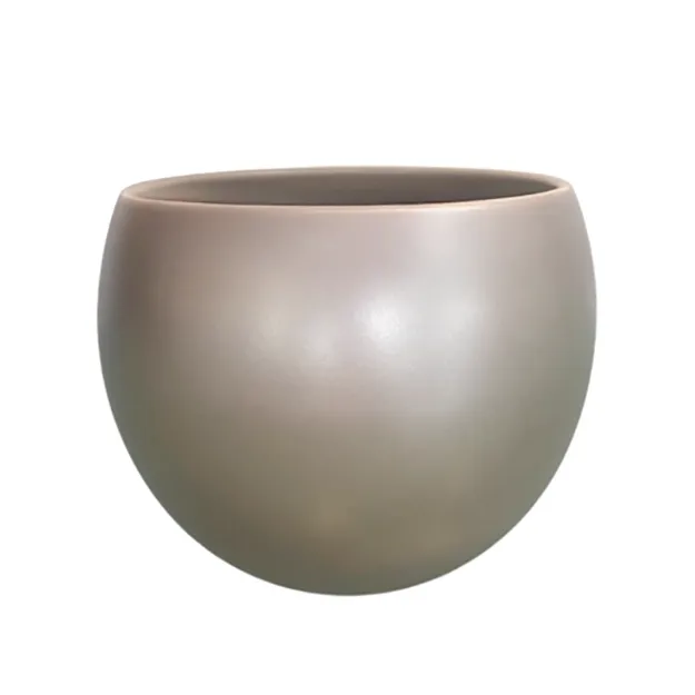 Okrogel keramičen okrasni cvetlični lonec Lisa v barvi šampanjca z matiranim sijajem